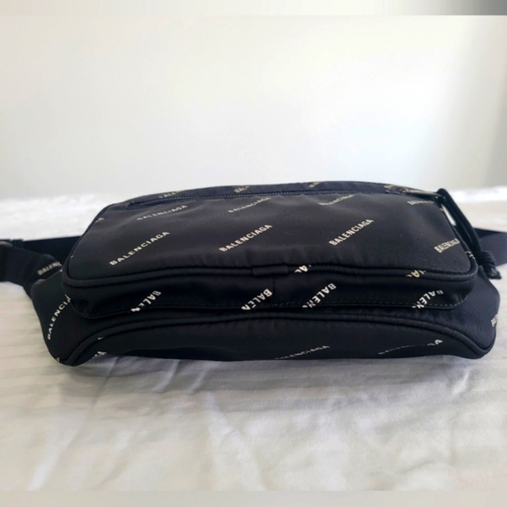 Balenciaga Explorer Belt Bag Printed Canvas Medium - Picture 3 of 11
